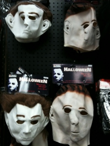 маска на Хэллоуин